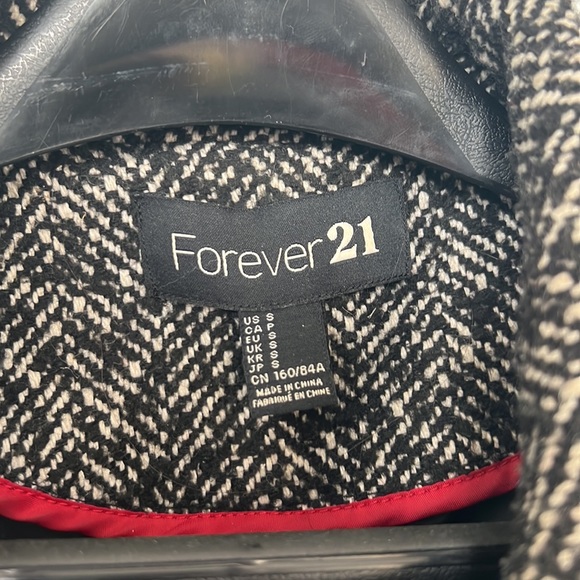 Forever 21 Winter Jacket - Picture 6 of 10